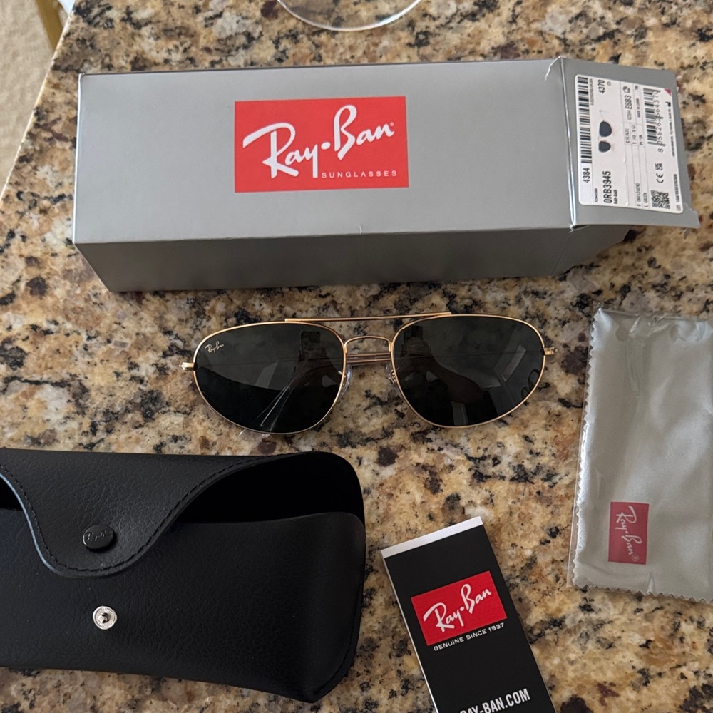 Ray-Ban Classic Black and Gold Sunglasses